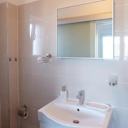 Moments By Sea Apartment *