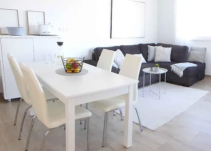 Moments By Sea Apartament *